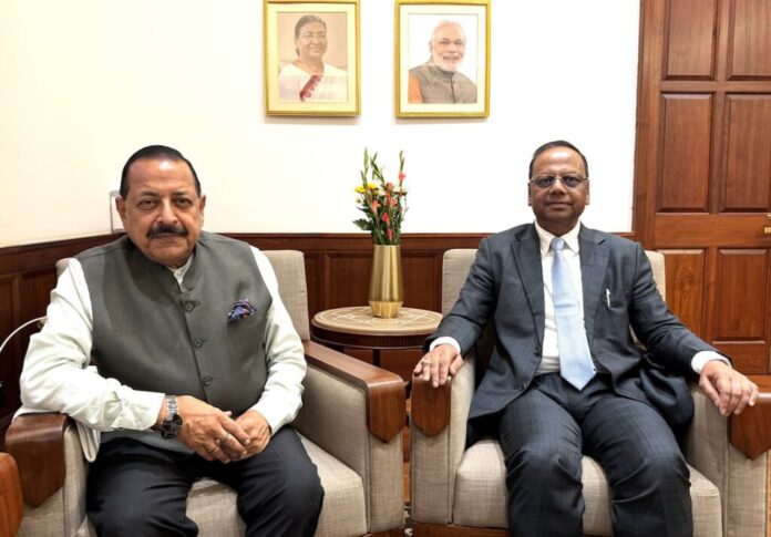 Justice Ranjit Vasantrao More and Dr Jitendra Singh meet