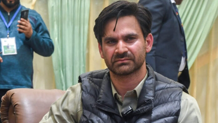 PDP leader Waheed Para speaks against Giriraj Singh's comments